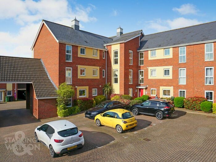 2 Bedroom Flat To Rent In Cheena Court, Costessey, Norwich, NR8