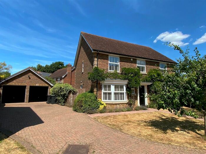 4 Bedroom Detached House To Rent In Peregrine Road, Kings Hill, West Malling, ME19