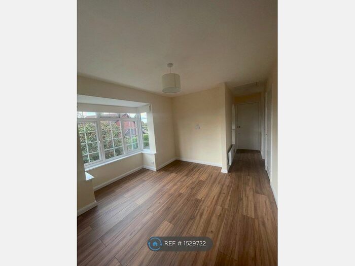 1 Bedroom Flat To Rent In Ridge Court, Coventry, CV5