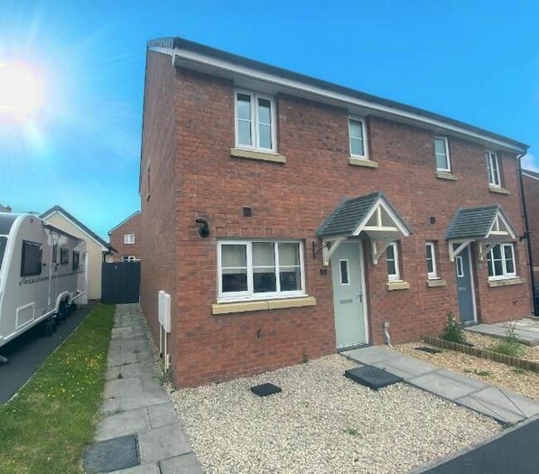 3 Bedroom Property To Rent In Rhodfa'r Celyn, Coity, Bridgend, CF35