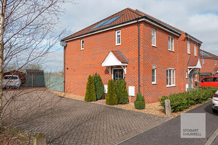 3 Bedroom Semi-Detached House For Sale In Burnt Fen Way, Hoveton, Norfolk, NR12