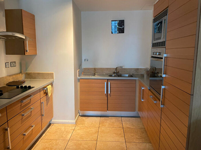 2 Bedroom Flat To Rent In Limeharbour, E14
