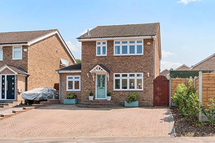 3 Bedroom Detached House For Sale In Reedham Crescent, Cliffe Woods, Kent., ME3