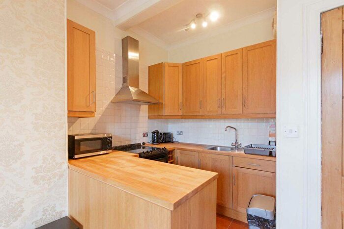 1 Bedroom Flat To Rent In L – Merchiston Grove, Edinburgh, EH11