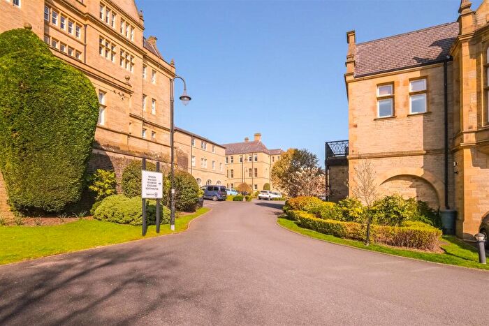 1 Bedroom Apartment For Sale In Whitaker House Apartments, Charlotte Close, Halifax, HX1