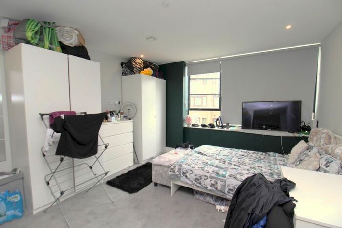 Studio To Rent In Fyfield Road, Enfield, EN1
