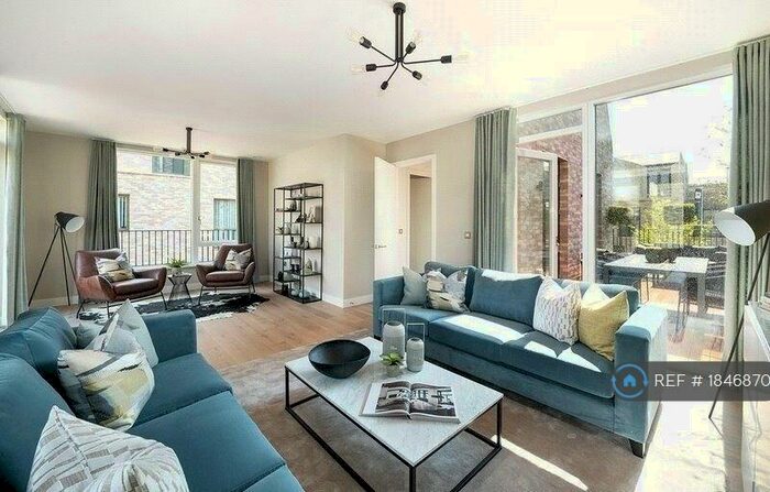 4 Bedroom Detached House To Rent In Milne Avenue, Cambridge, CB3