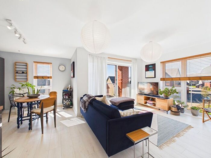 2 Bedroom Flat For Sale In John Amoore Lane, Ashford, TN23