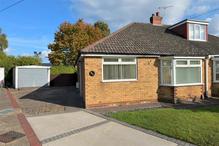 2 Bedroom Bungalow To Rent In The Orchard, New Waltham, Grimsby, Lincolnshire, DN36