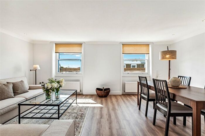 2 Bedroom Apartment To Rent In Harcourt Terrace, London, SW10