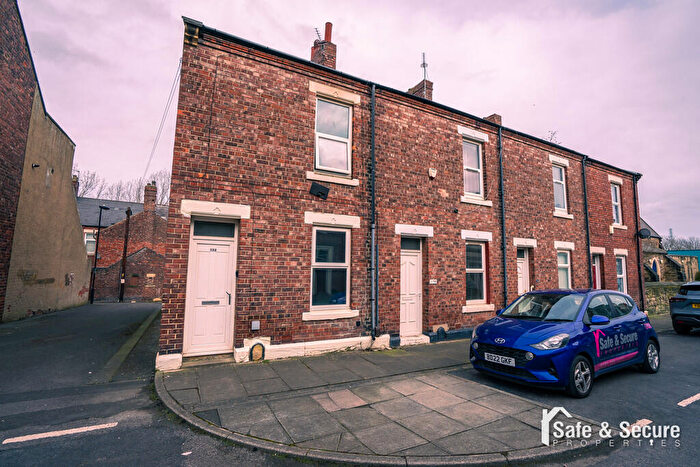 2 Bedroom End Of Terrace House To Rent In George Street, Willington Quay, Wallsend, NE28
