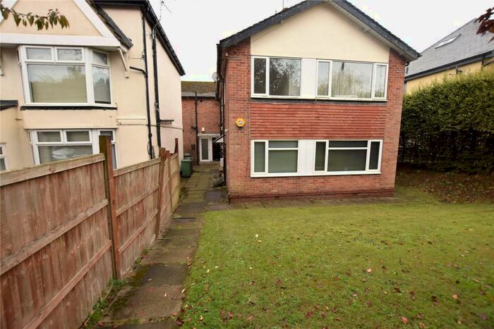 2 Bedroom Apartment To Rent In Flat F, Alwoodley Court, Alwoodley Lane, Leeds, LS17