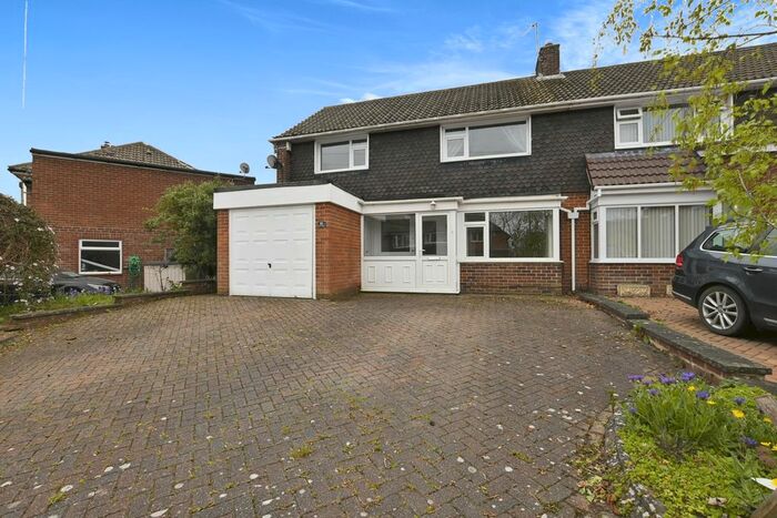 4 Bedroom Semi-Detached House For Sale In Ridgely Drive, Ponteland, Newcastle Upon Tyne, Northumberland, NE20