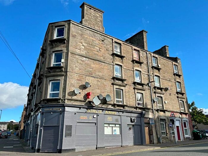 2 Bedroom Flat To Rent In Dundonald Street, Dundee, DD3
