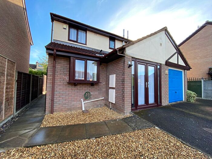 2 Bedroom Semi Detached House To Rent In Thurstons Barton, Bristol, BS5