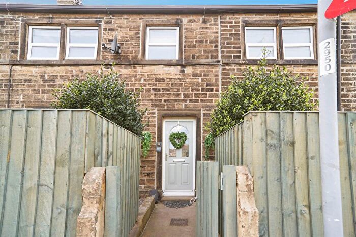 3 Bedroom Terraced House For Sale In Main Street, Wilsden, Bradford, BD15