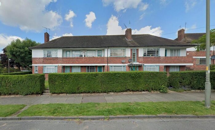 2 Bedroom Flat To Rent In Ossulton Way, London, N2