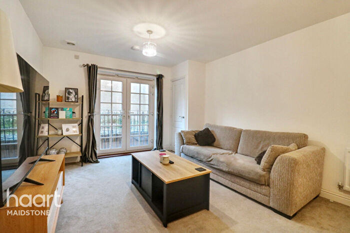 1 Bedroom Apartment For Sale In Bolton Place, Maidstone, ME14