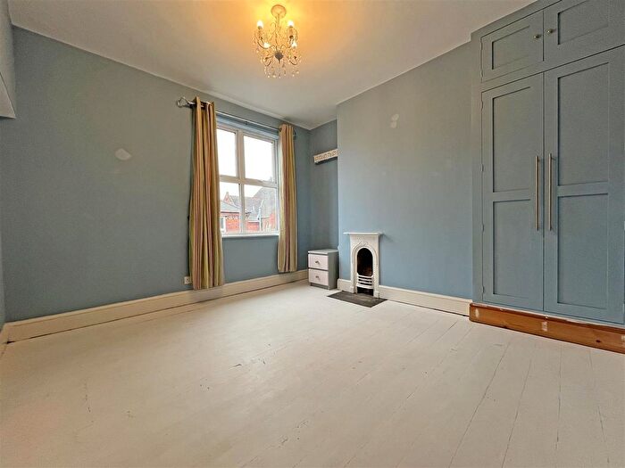 4 Bedroom Terraced House To Rent In Sherbrooke Road, Carrington, Nottingham, NG5
