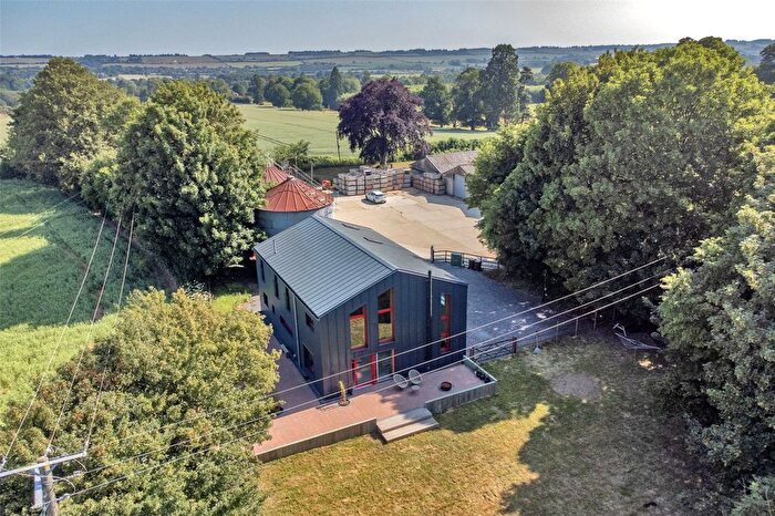 3 Bedroom Detached House For Sale In Sandway, Maidstone, Kent, ME17
