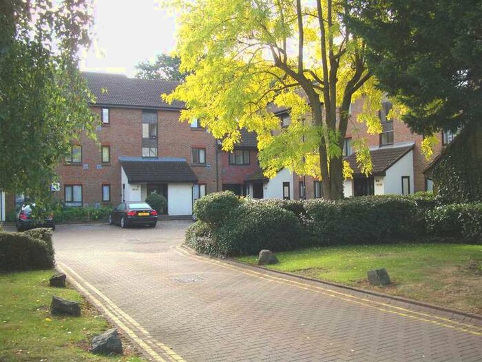 2 Bedroom Apartment To Rent In Braybourne Drive, Osterley, TW7