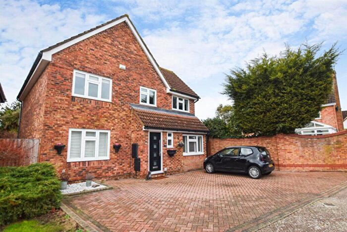 4 Bedroom Detached House For Sale In Halyard Reach, South Woodham Ferrers, CM3