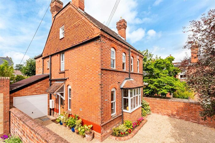 5 Bedroom Detached House For Sale In Bulmershe Road, Reading, RG1