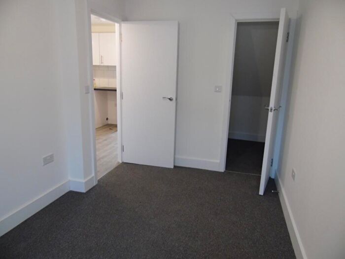 1 Bedroom Flat To Rent In Salisbury Street, Fordingbridge, Hampshire, SP6