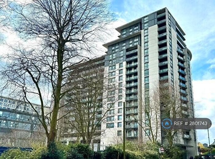 2 Bedroom Flat To Rent In Centenary Plaza, Birmingham, B1