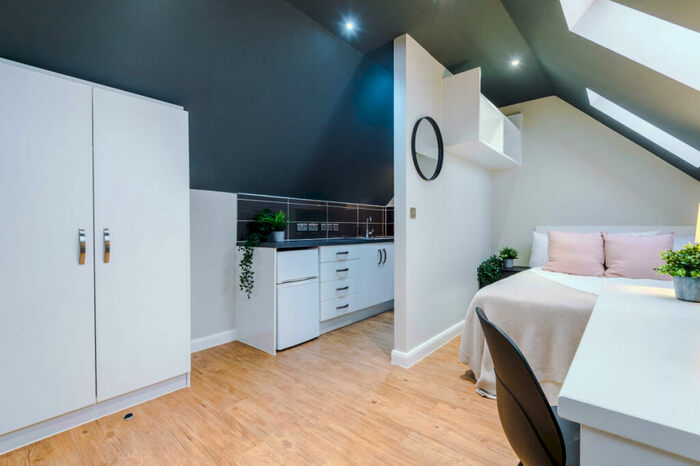 Studio To Rent In Flat, Upper New Walk, Leicester, LE1