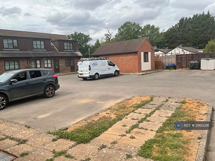 Studio To Rent In Lye Lane, St Albans, AL2