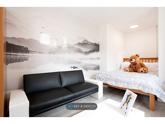 Studio To Rent In Turpyn Court, Cambridge, CB4