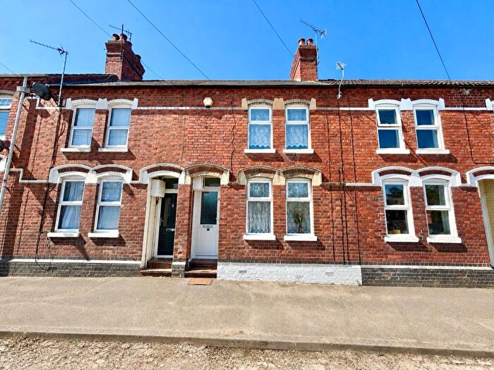 2 Bedroom Terraced House To Rent In Fletcher Road, Rushden, Northamptonshire, NN10