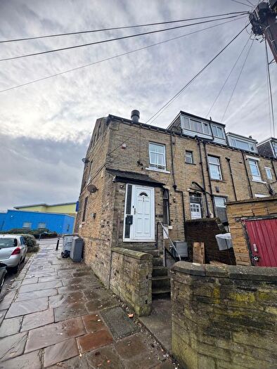 2 Bedroom Flat To Rent In A Oak Lane, BD9