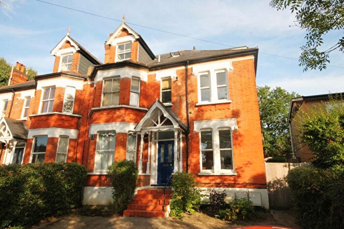 2 Bedroom Flat For Sale In Perth Road, Beckenham, BR3