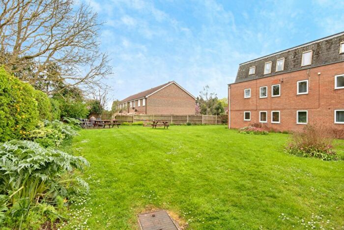 2 Bedroom Flat For Sale In Grove Court, Arlesey, Bedfordshire, SG15