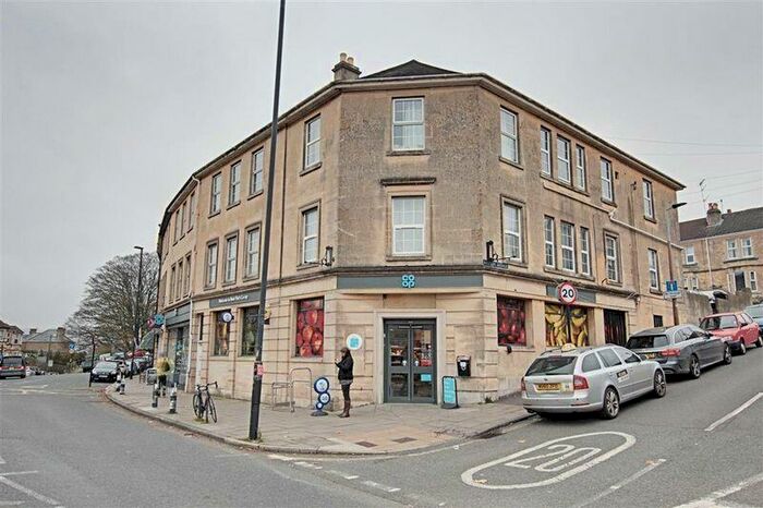 2 Bedroom Flat To Rent In Wellsway, Bath, BA2