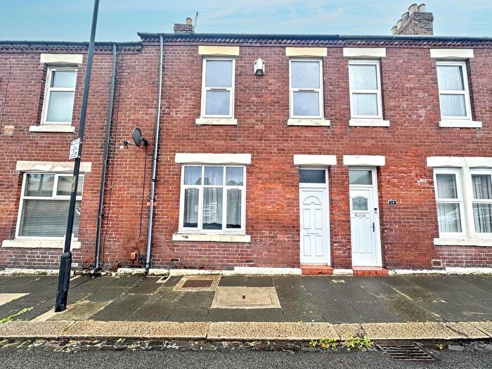 2 Bedroom Terraced House For Sale In Oak Grove, Wallsend, NE28