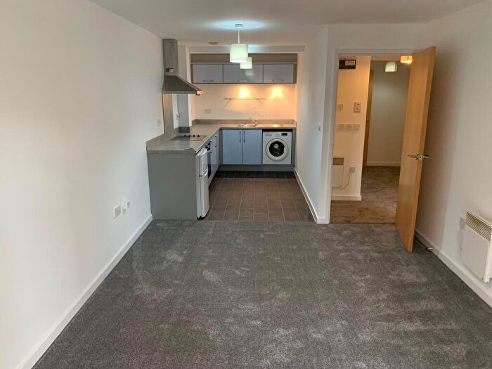 1 Bedroom Flat To Rent In Canute Road, SO14