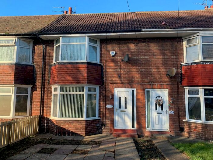 3 Bedroom Terraced House To Rent In Cranbrook Avenue, Hull, HU6