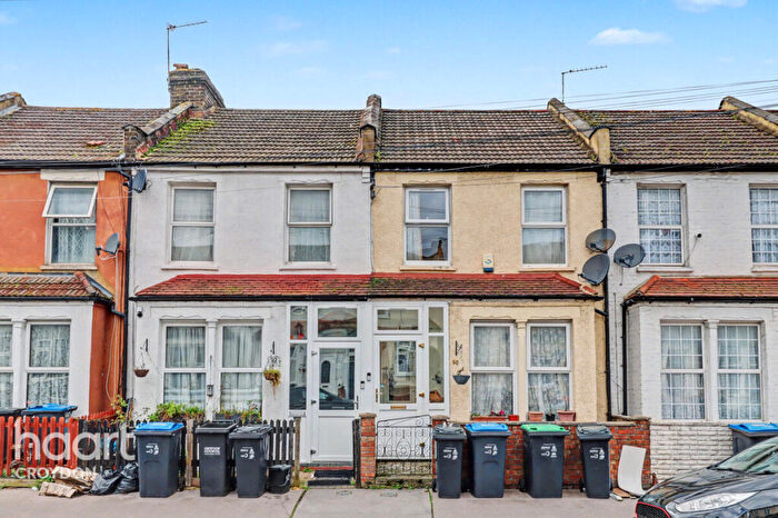 2 Bedroom Terraced House For Sale In Priory Road, Croydon, CR0