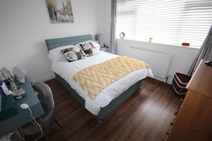 3 Bedroom Semi-Detached House For Sale In York Road, Colwyn Bay, LL29