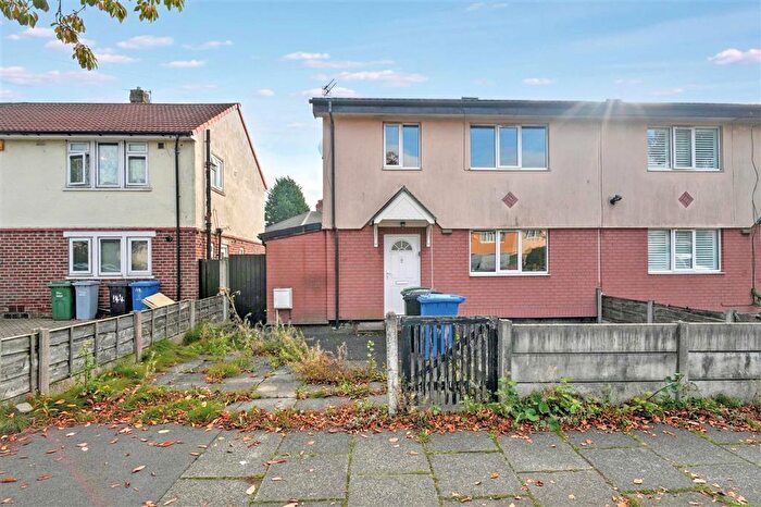 3 Bedroom Semi-Detached House For Sale In Winchester Road, Urmston, Manchester, M41