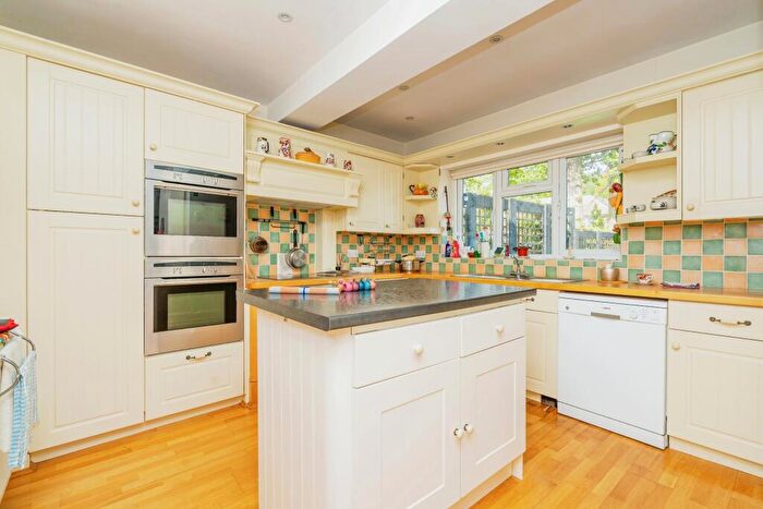 4 Bedroom Detached House For Sale In Dartnell Avenue, West Byfleet, Surrey, KT14