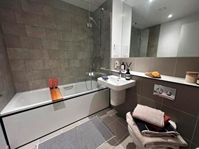 1 Bedroom Apartment To Rent In Blucher Street, Birmingham, B1