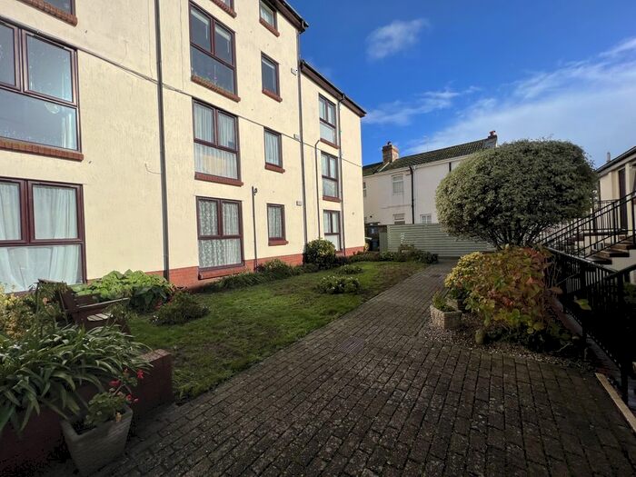1 Bedroom Flat To Rent In High Street, Dawlish, EX7