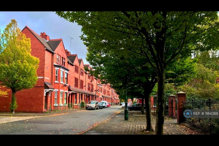 4 Bedroom Terraced House To Rent In Coronation Street, Salford, M5