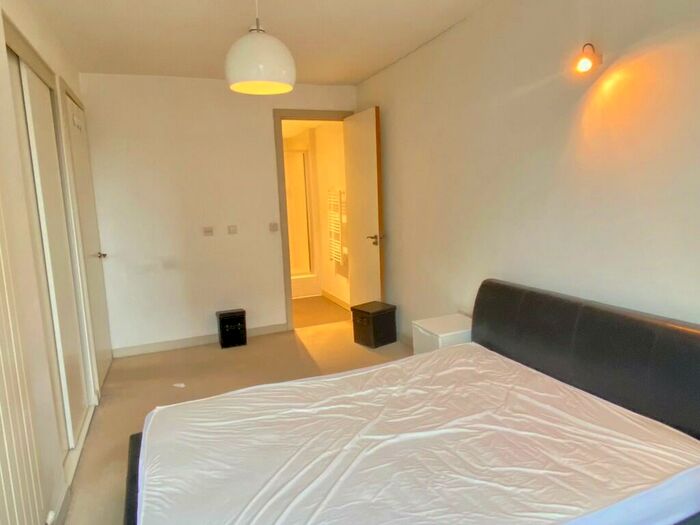 2 Bedroom Apartment To Rent In Leftbank, Spinningfields, M3