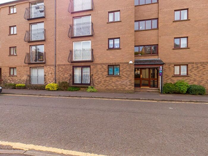2 Bedroom Flat To Rent In East Parkside, Newington, Edinburgh, EH16