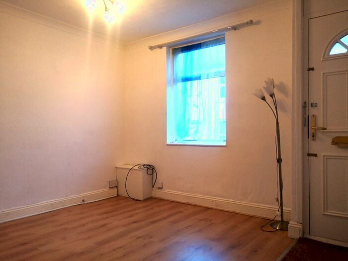 3 Bedroom Terraced House To Rent In Hartington Street, Chatham, ME4